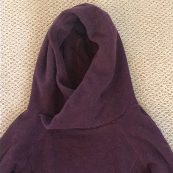 Lululemon pullover - Picture 2 of 4